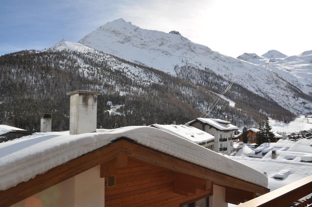 Apartmenthaus Holiday Saas-Fee Buitenkant foto