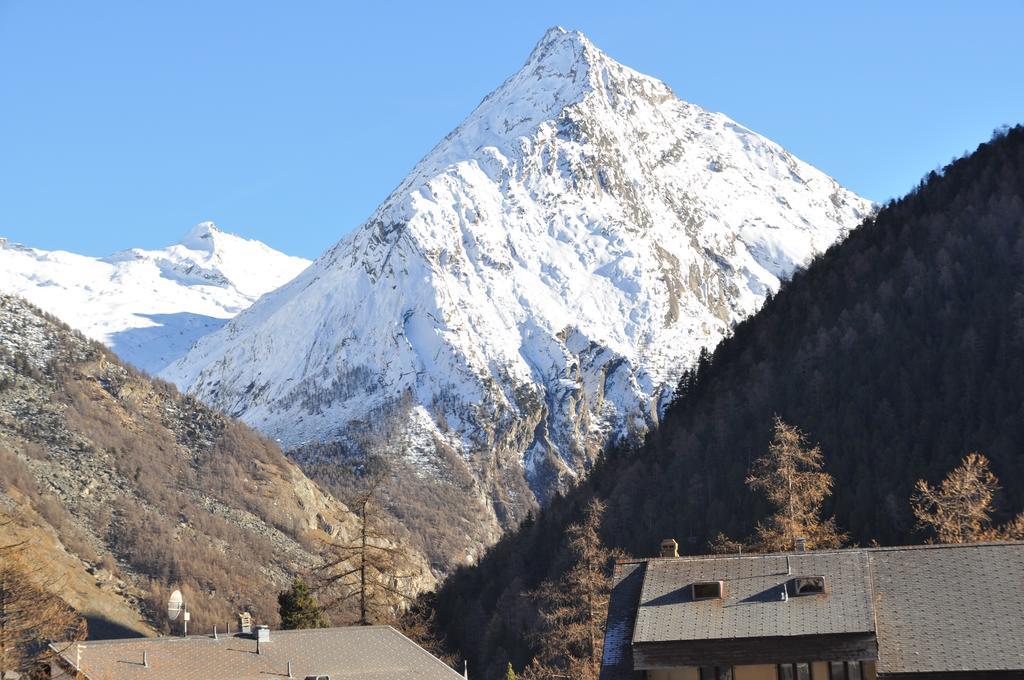 Apartmenthaus Holiday Saas-Fee Buitenkant foto